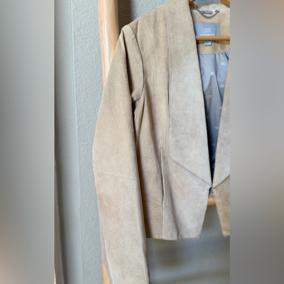 Soia & Kyo Tan Women's Blazer - Picture 5 of 15